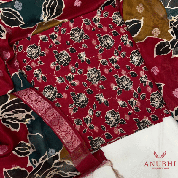 MAHESHWARI SILK✨  “Make a Statement with flair in our Red Embroidered Maheshwari Silk suit set perfectly paired with a delightful Embroidered Silk Dupatta”