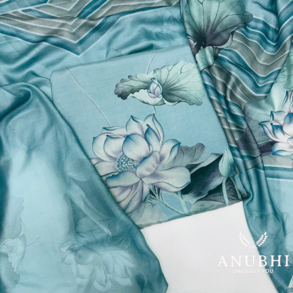 MUSLIN✨🌟  Beautiful Floral Printed Muslin suit perfectly paired with printed Muslin dupatta.😍