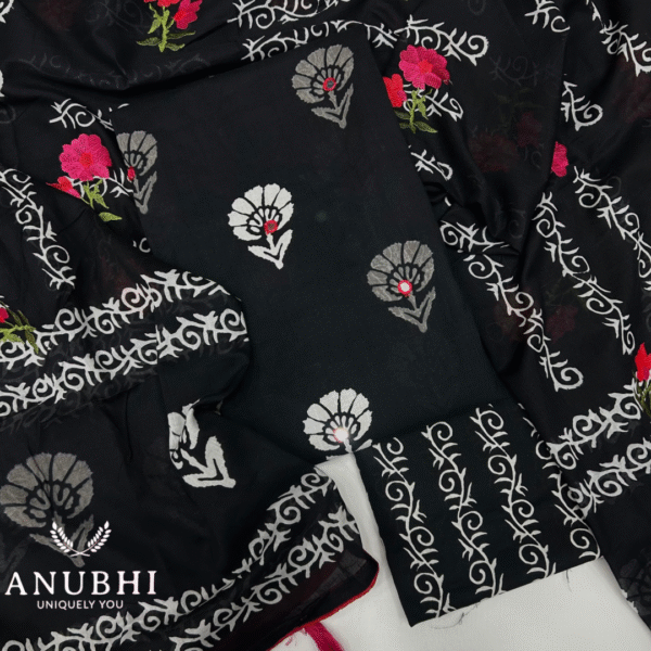 EMBROIDERED COTTON🖤  Beautiful Embroidered Cotton suit perfectly paired with Embroidered Cotton dupatta.😍