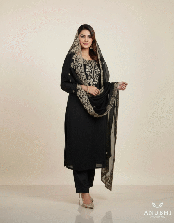 EMBROIDERED ORGANZA SILK 🖤✨  Adorn this beautiful Embroidered Organza Silk suit with a matching embroidered organza silk dupatta for a touch of timeless grace.✨